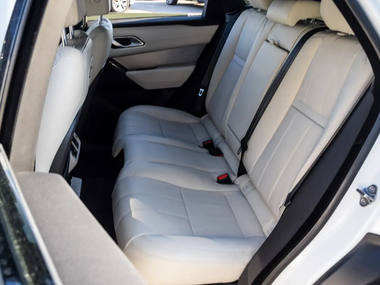Land Rover Range Rover Velar снимка Land Rover Range Rover Velar