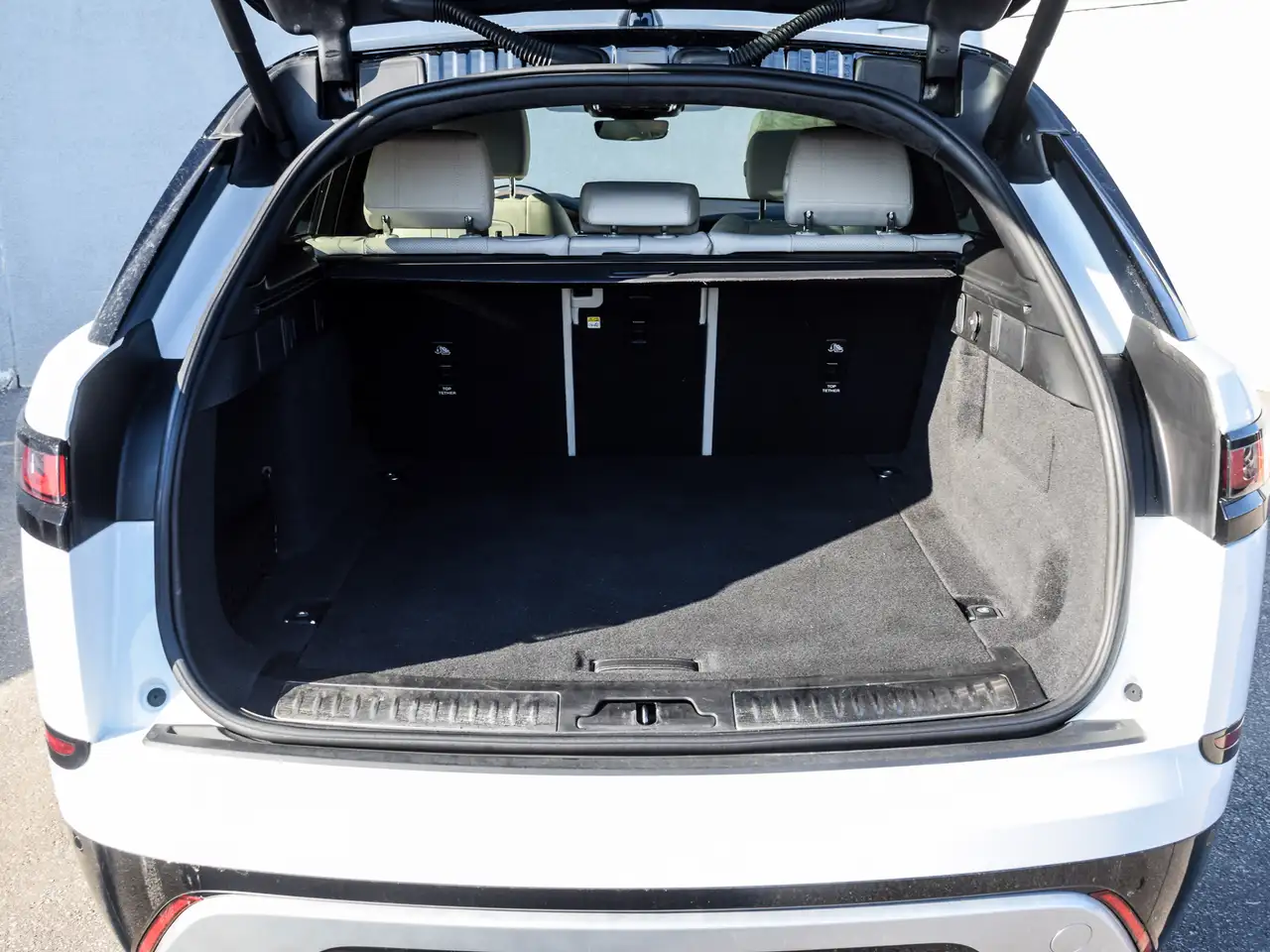 Land Rover Range Rover Velar снимка Land Rover Range Rover Velar