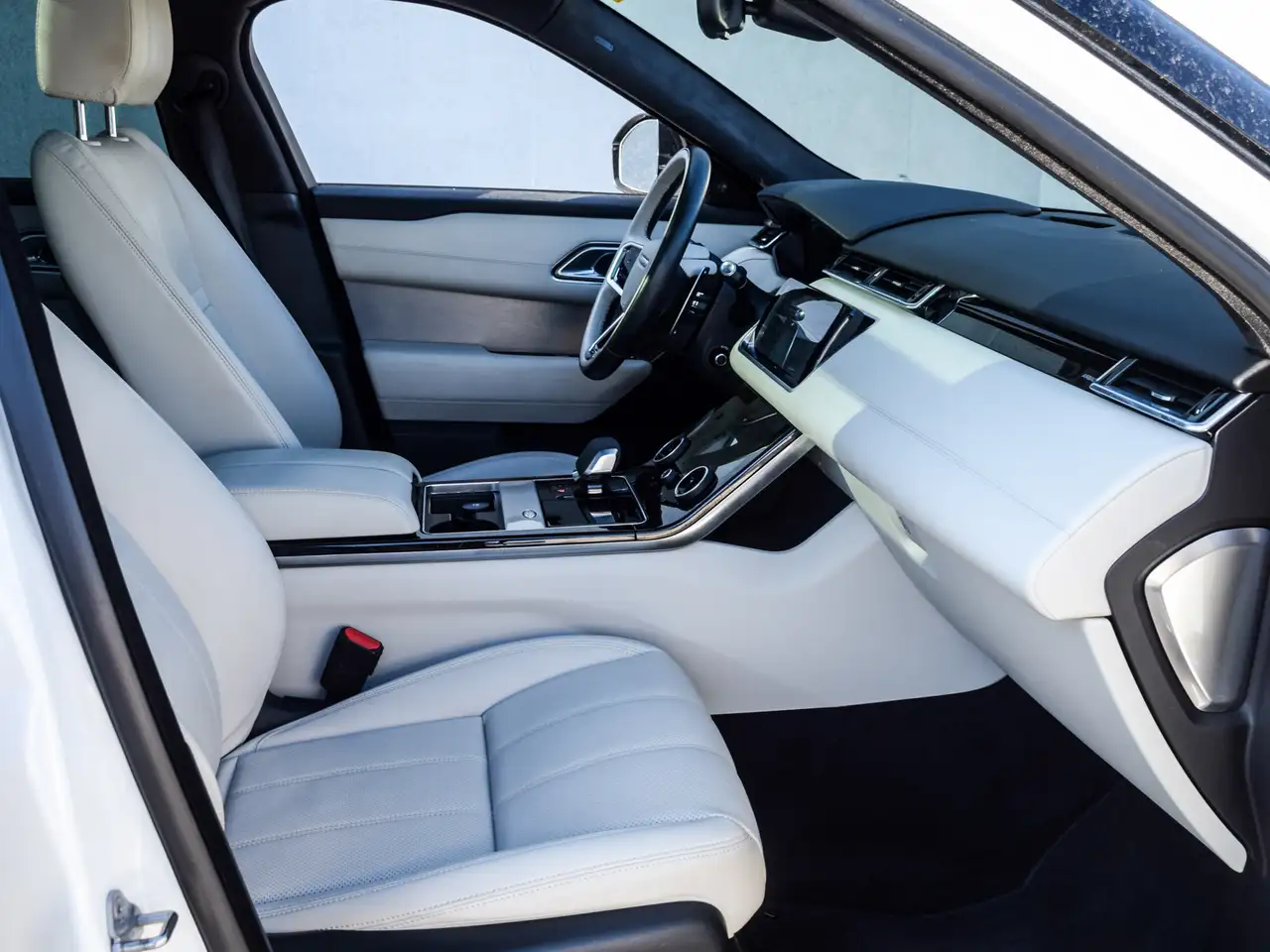 Land Rover Range Rover Velar снимка Land Rover Range Rover Velar