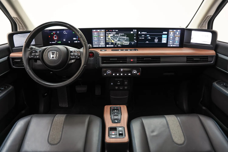 Honda e Advance 17" [ Panorama Leder ACC 360°cam ] — photo 4