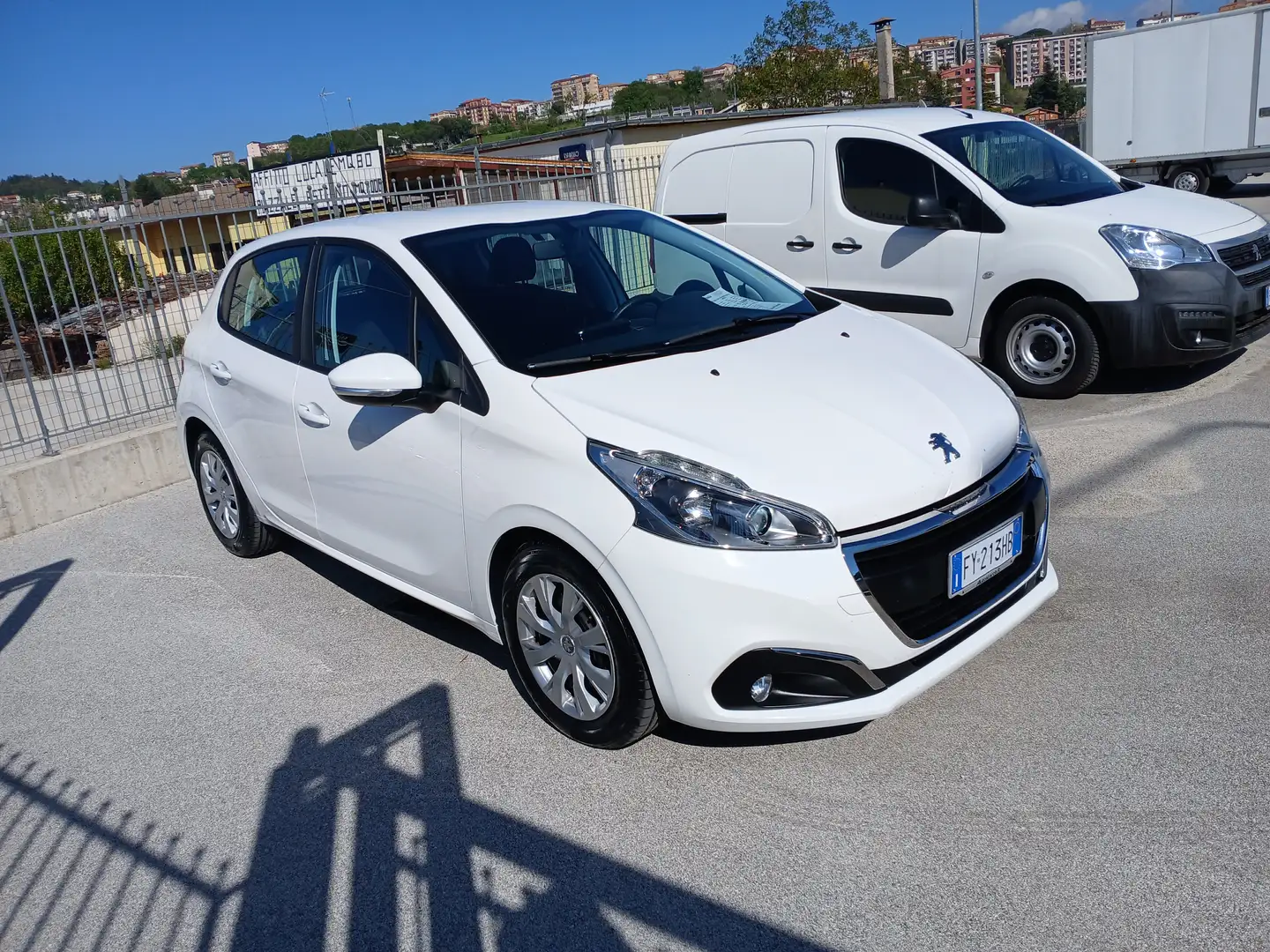 Peugeot 208 208 1.5 BLUEHDI 102CV N1 AUTOCARRO 4 POSTI 2019 Weiß - 2