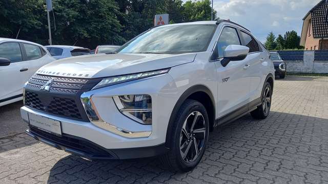 Imagine Mitsubishi Eclipse Cross Basis Hybrid 4WD