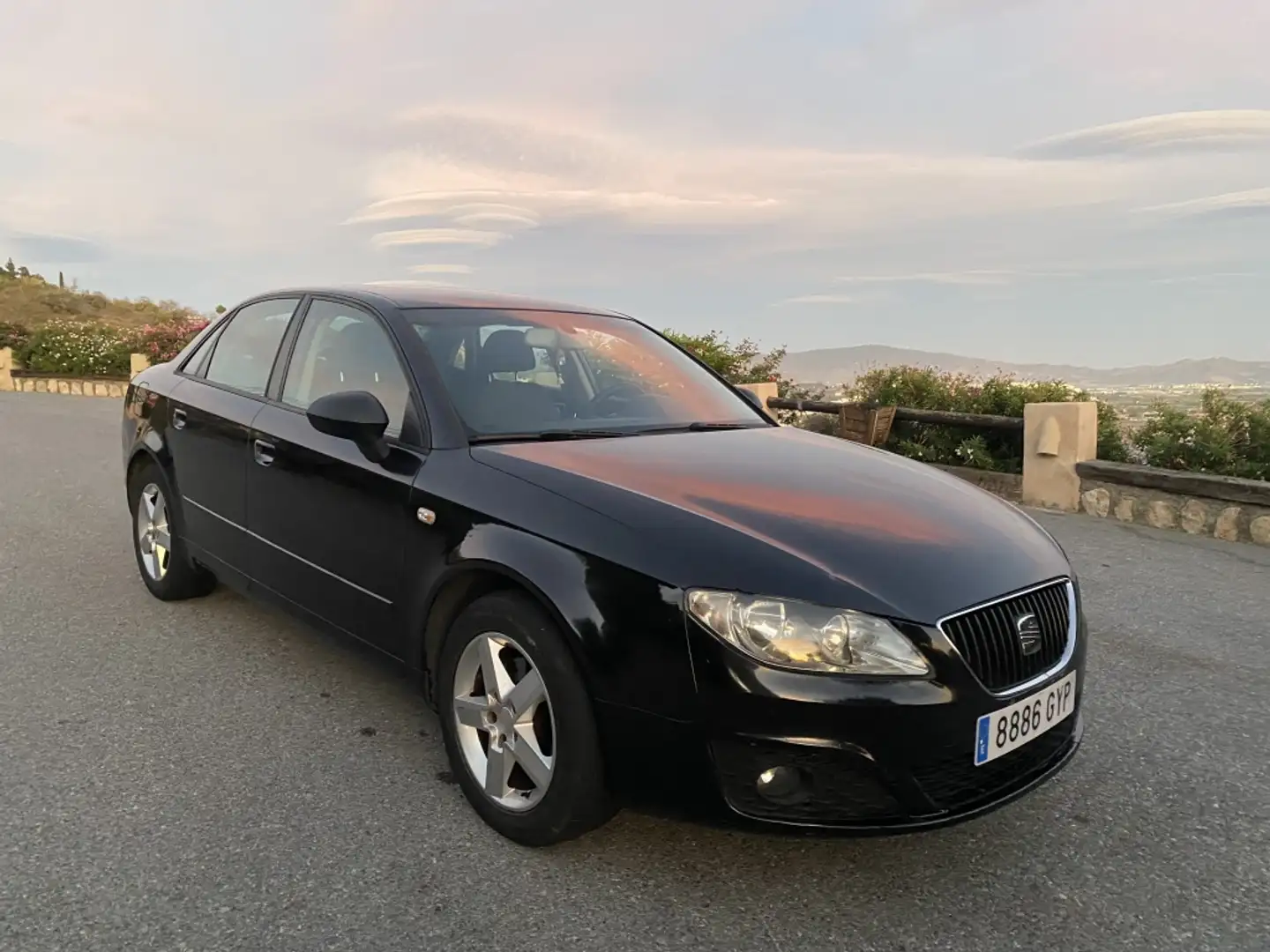 SEAT Exeo ST 2.0TDI CR Sport 143 Negro - 1