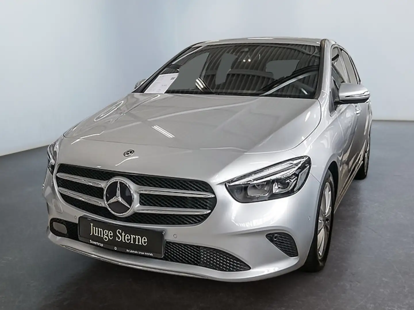 Mercedes-Benz B 180 PREMIUM PROGRESSIVE SPUR KAMERA PDC SHZ Silber - 2