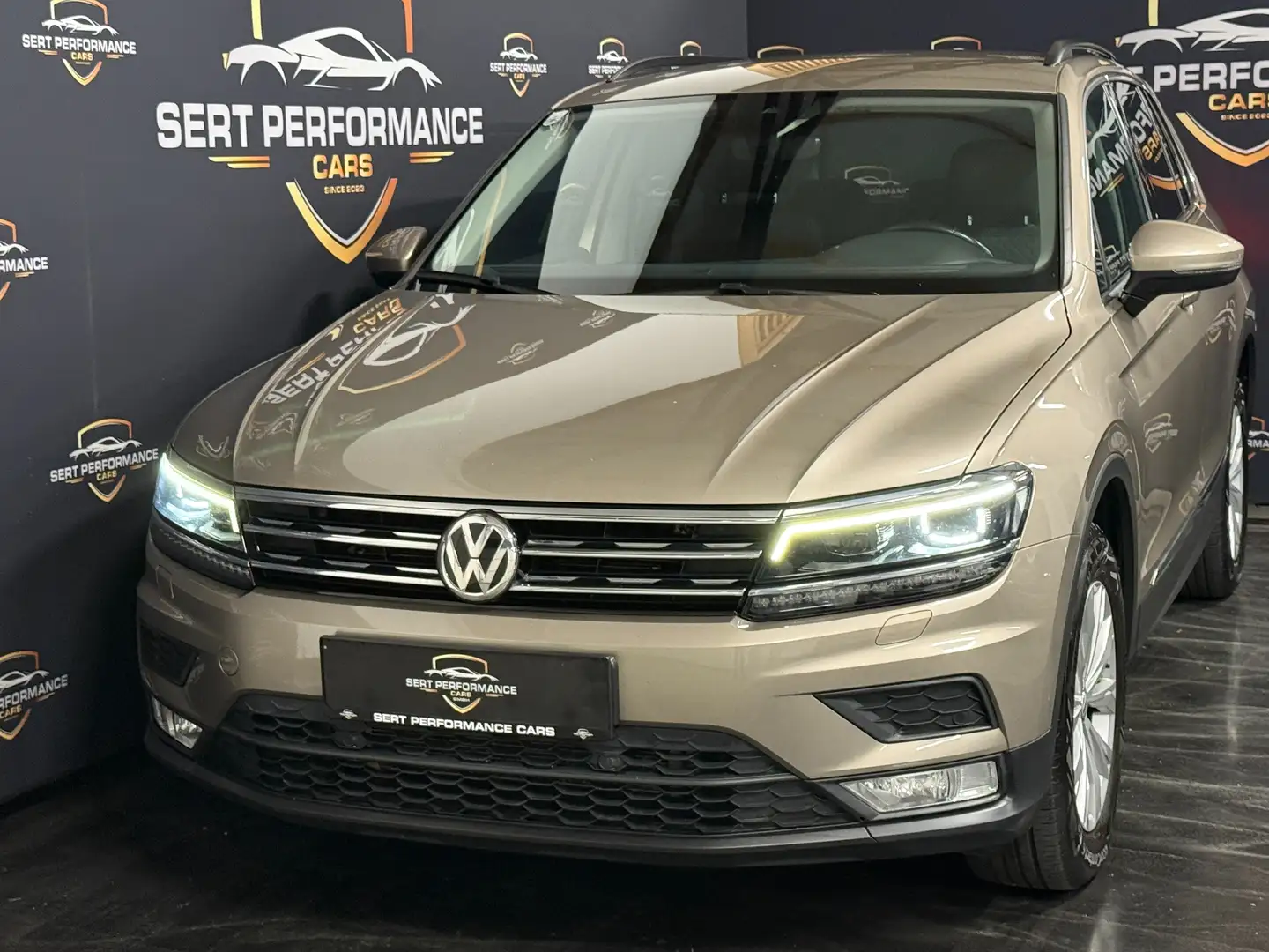 Volkswagen Tiguan Comfortline BMT/Start-Stopp 4Motion Beige - 2