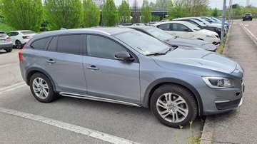 V60 I 2014 Cross Country 2.4 d4 Momentum awd geartronic