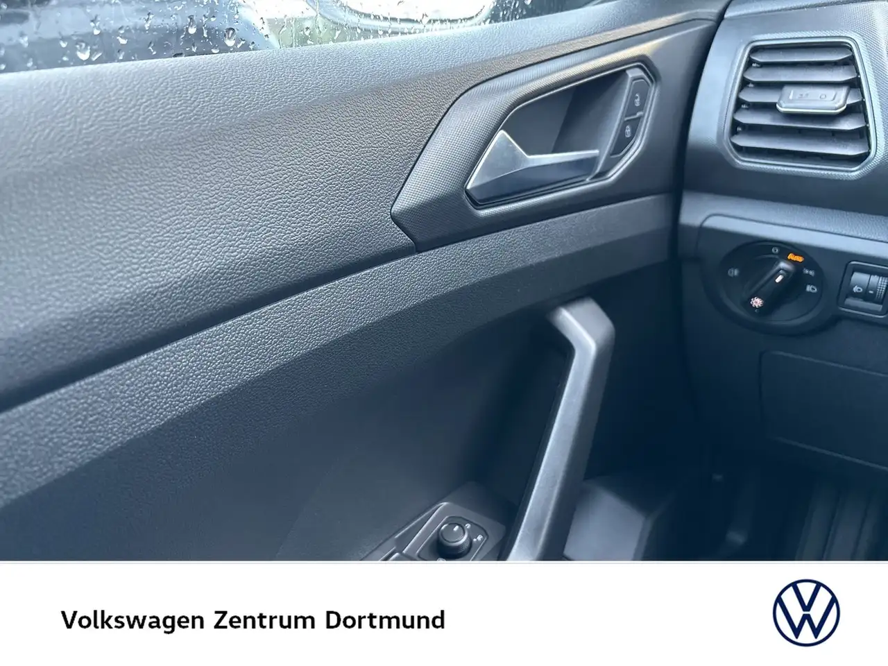 Volkswagen T-Cross 1.0 CARPLAY SITZHEIZUNG LED EINPARKHILFE 17