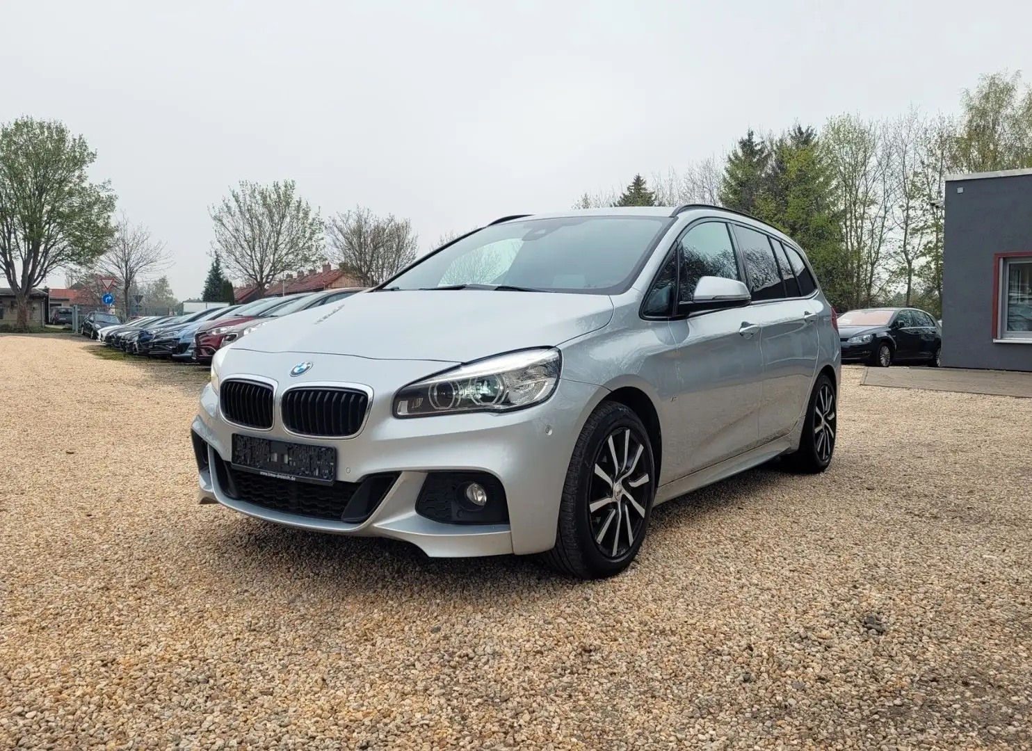 BMW 220 Gran Tourer 220 d xDrive M Sport*Navi*R-Cam*HUD* Gris - 1