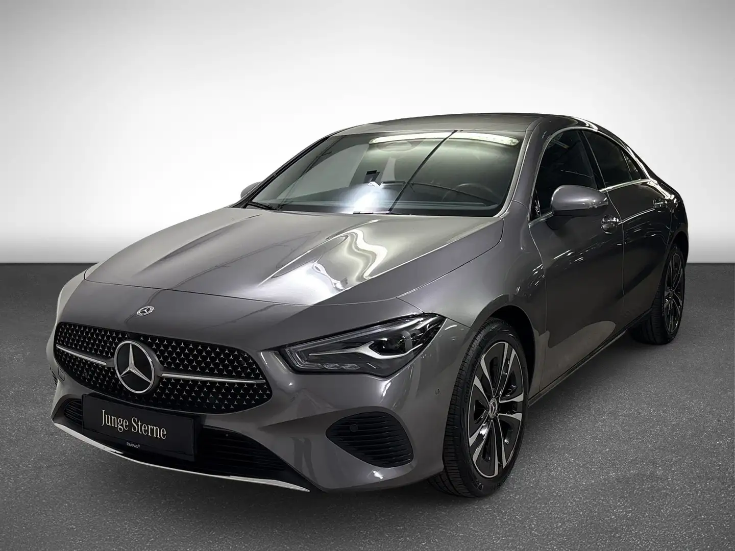 Mercedes-Benz CLA 180 Coupé Cam Navi SHZ Grau - 2