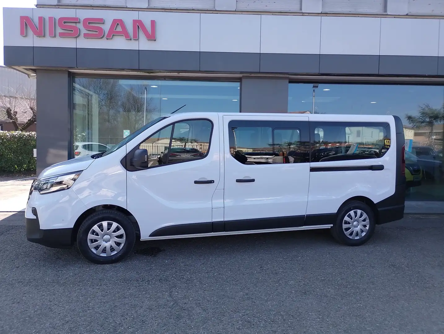 Nissan Primastar P.CONSEGNA 9POSTI PASSO LUNGO 150CV - PREZZO+IVA Bianco - 2