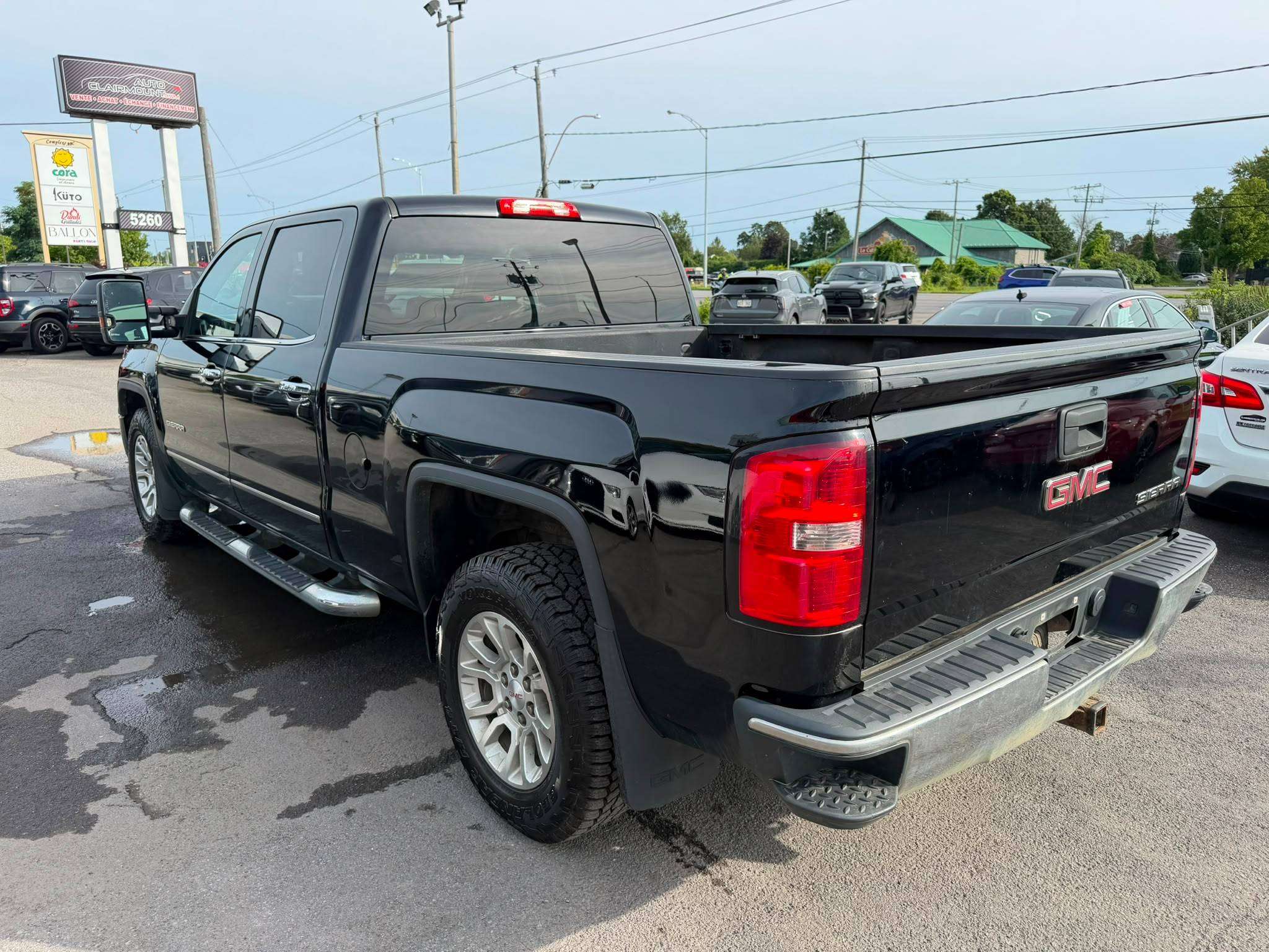 2015 GMC Sierra 1500 SLE - Image 3