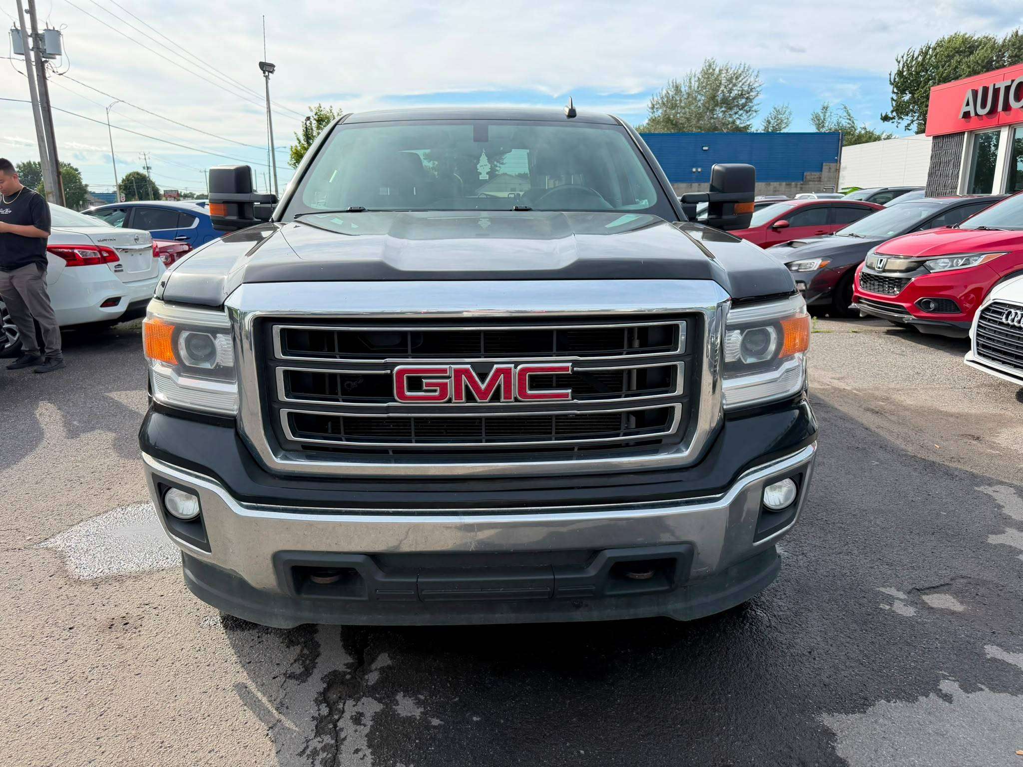 2015 GMC Sierra 1500 SLE - Image 10