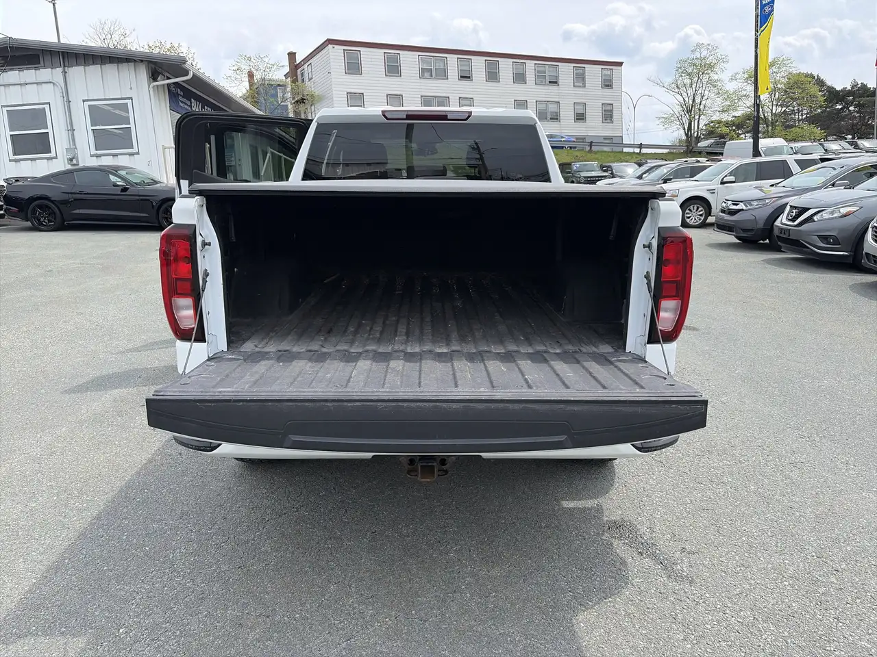 GMC Sierra 1500 снимка GMC Sierra 1500