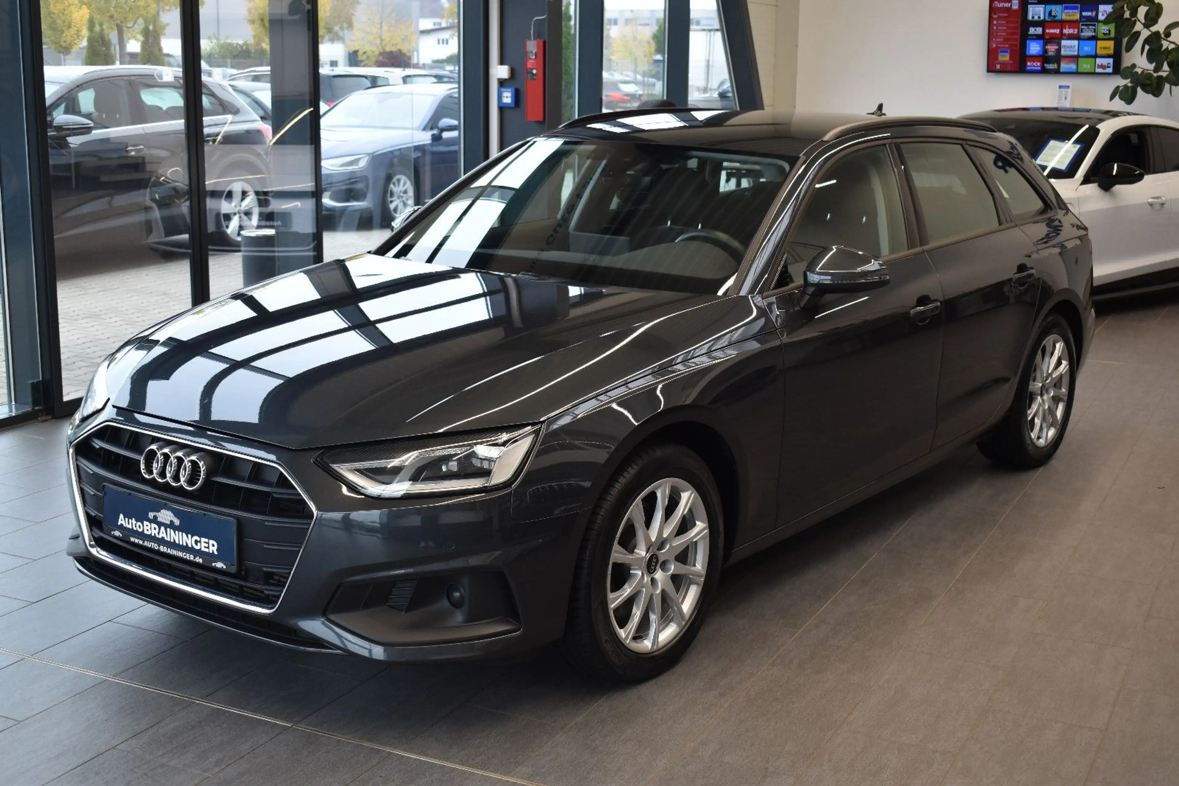 Audi A4 Avant 35TFSI S-tronic LED~Navi~Tempomat~RFKam — photo 4
