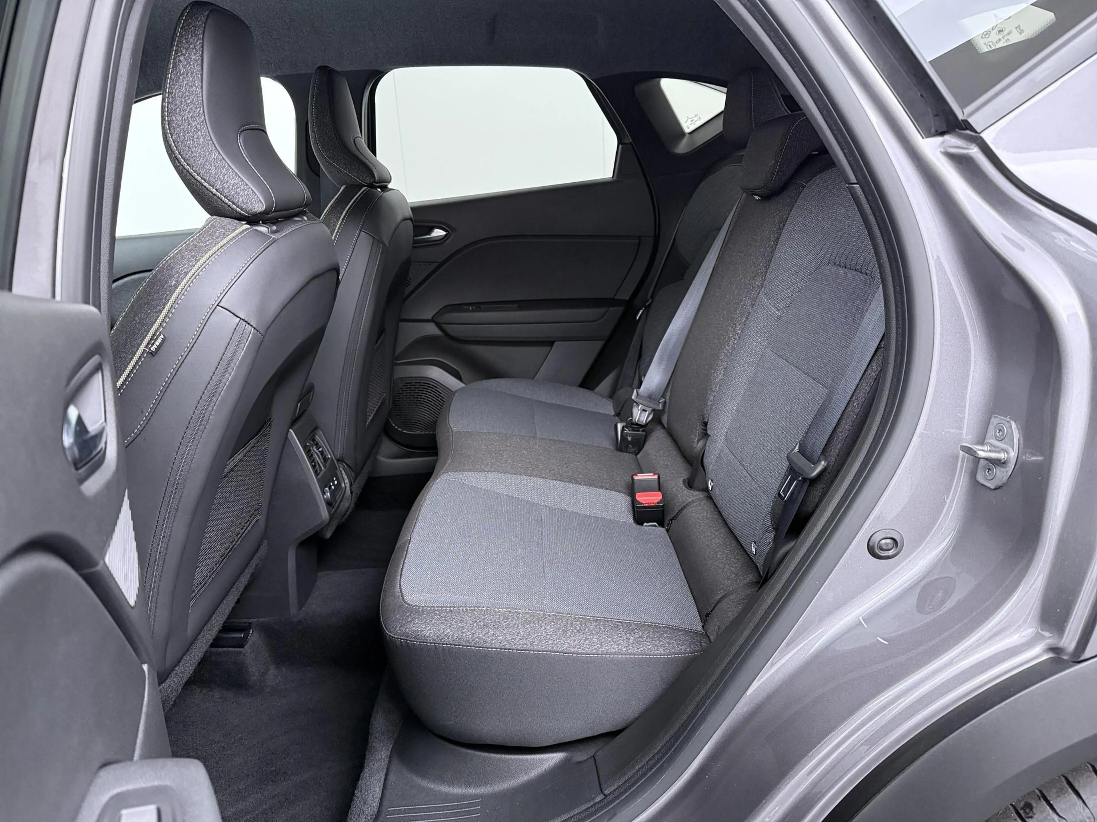 Renault Captur techno full hybrid E-Tech 160 | Google Navigatie | — photo 14