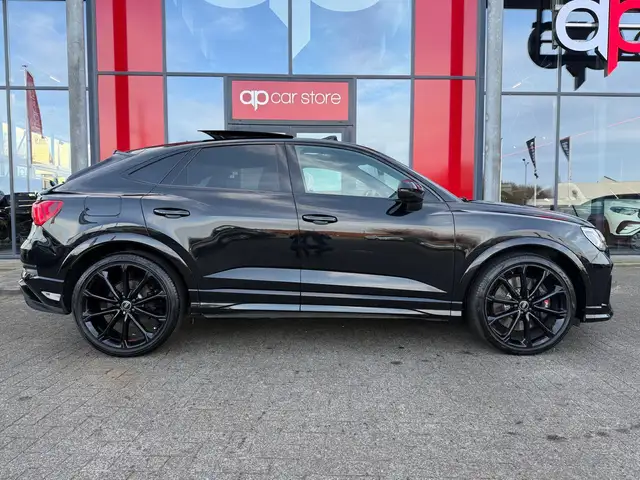 Audi RS Q3 view 5