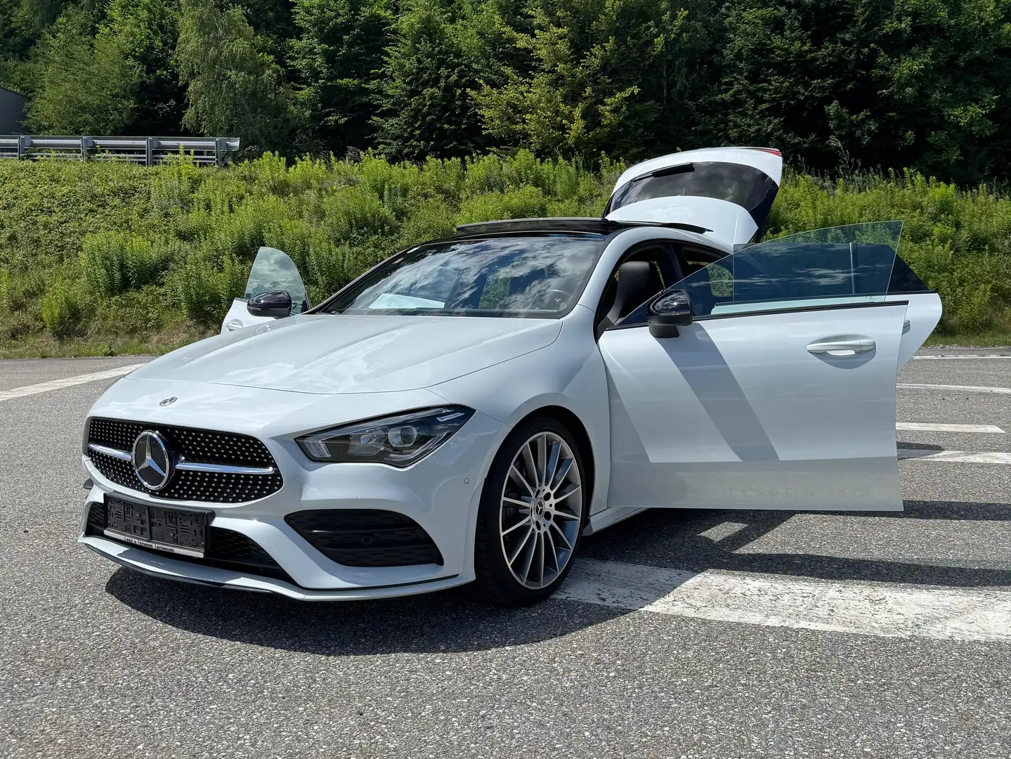 Mercedes-Benz CLA 200 CLA 200 Shooting Brake Aut. OrangeArt Edition Weiß - 1