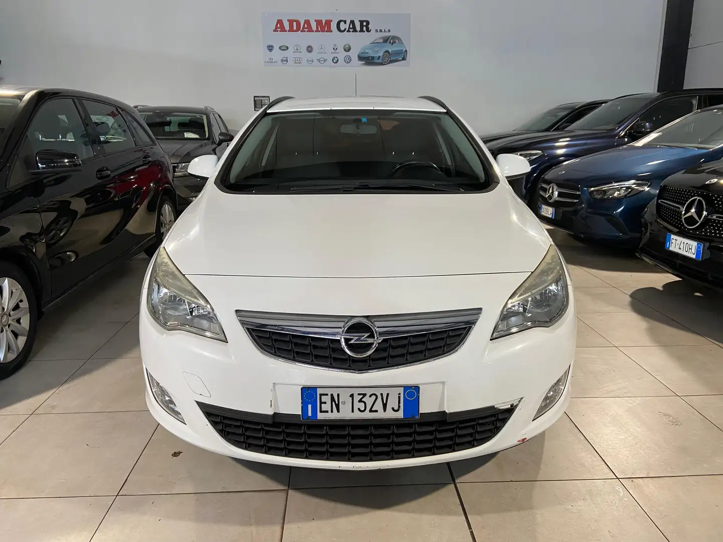 Opel Astra Astra IV 2010 Sports Tourer 1.4 Gpl-tech 140cv Bianco - 1