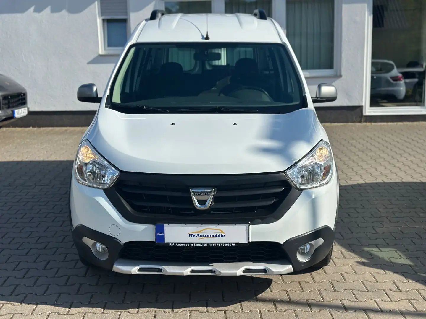 Dacia Dokker Stepway*NAVI*SHZ*TEMPOMAT* Weiß - 2