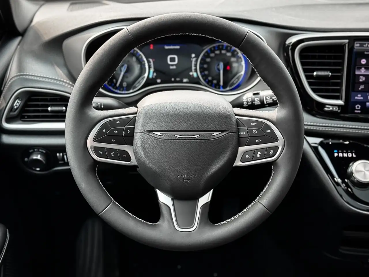 Chrysler Pacifica fotografie Chrysler Pacifica