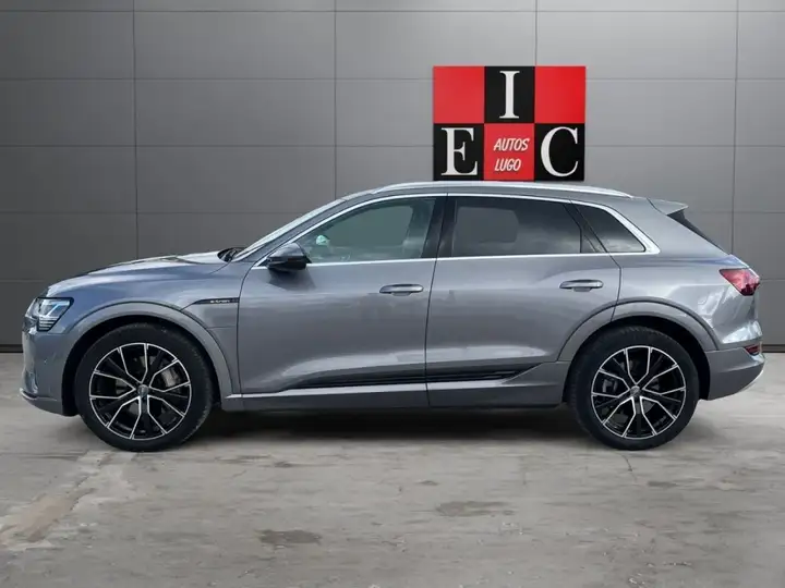 Audi e-tron 50 quattro Advanced 2020, foto 3