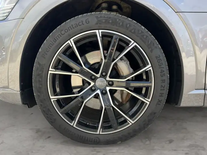 Audi e-tron 50 quattro Advanced 2020, foto 30