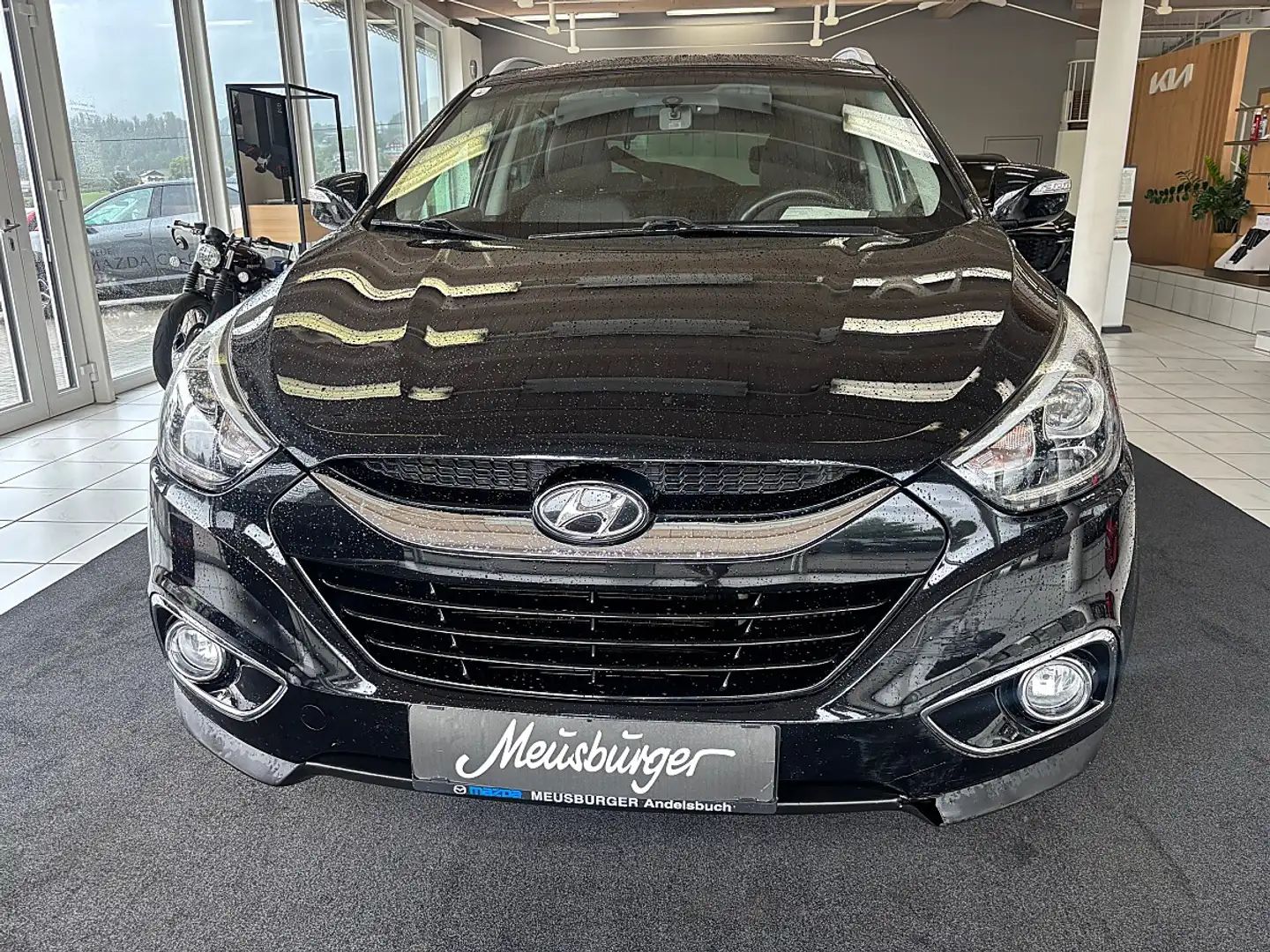 Hyundai iX35 2,0 CRDi Premium Schwarz - 2