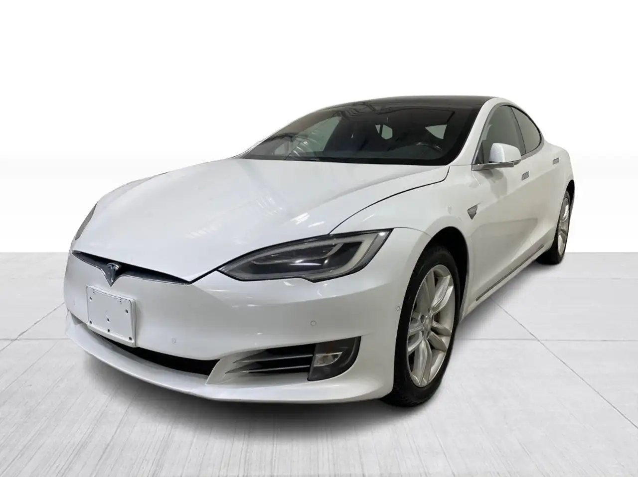 Tesla Model S снимка Tesla Model S