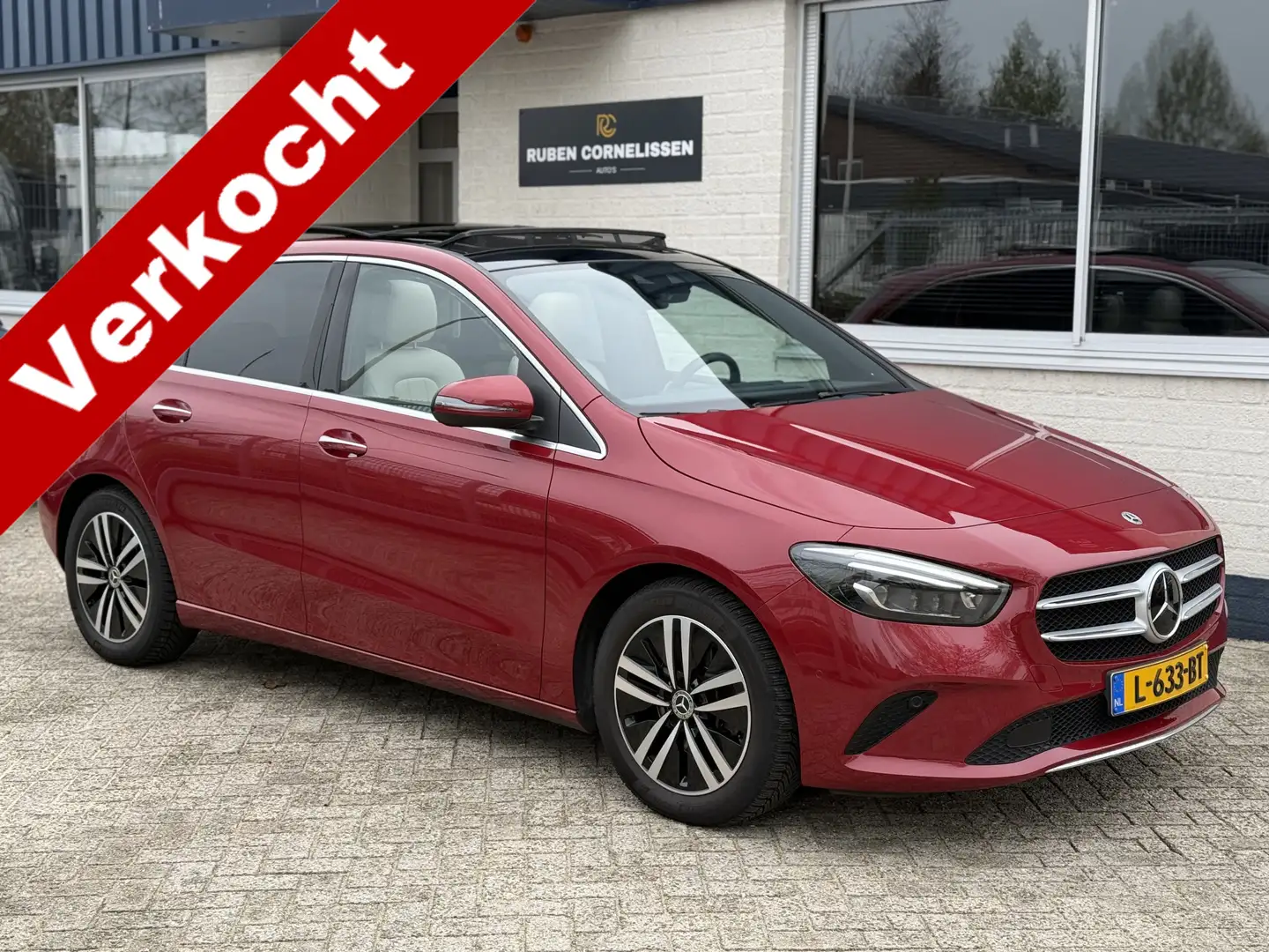 Mercedes-Benz B 200 Luxury | BOMVOL !! | PANO | LEDER | SFEER | MEMORY Rouge - 1