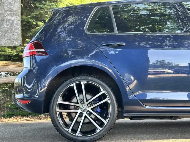 Volkswagen Golf view 9