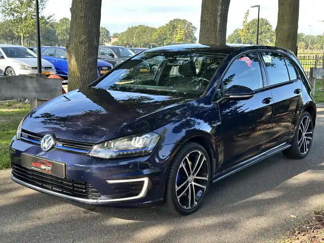 Volkswagen Golf view 7