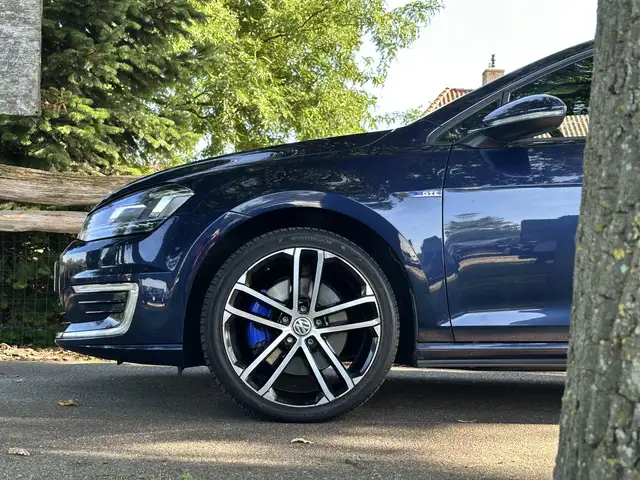 Volkswagen Golf view 15