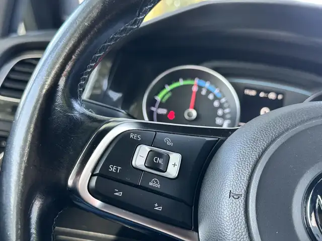 Volkswagen Golf view 28