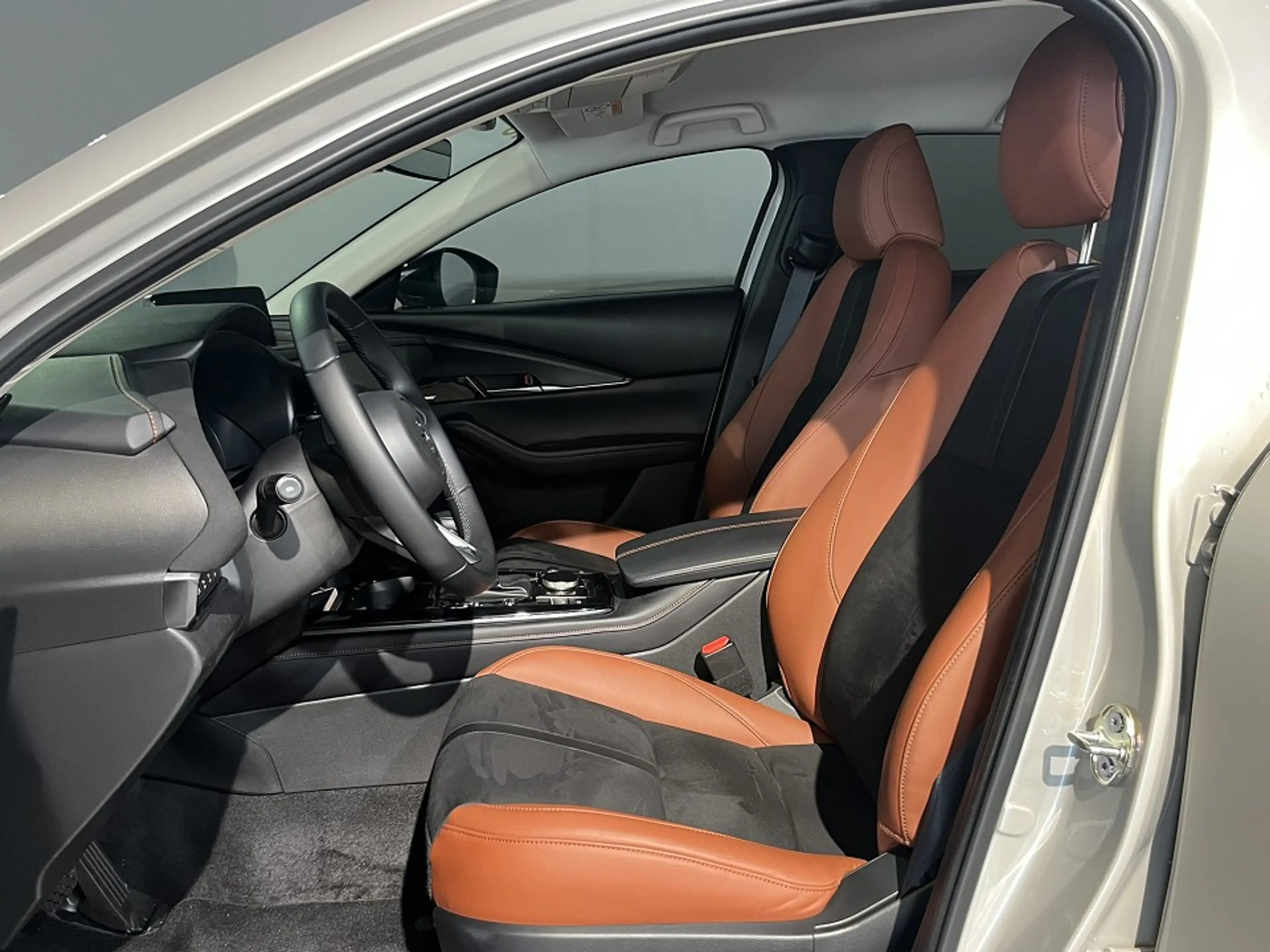 Mazda CX-30 5WGN 2.0L e-SKYACTIV X 186ps 6AT FWD Nagisa — photo 7