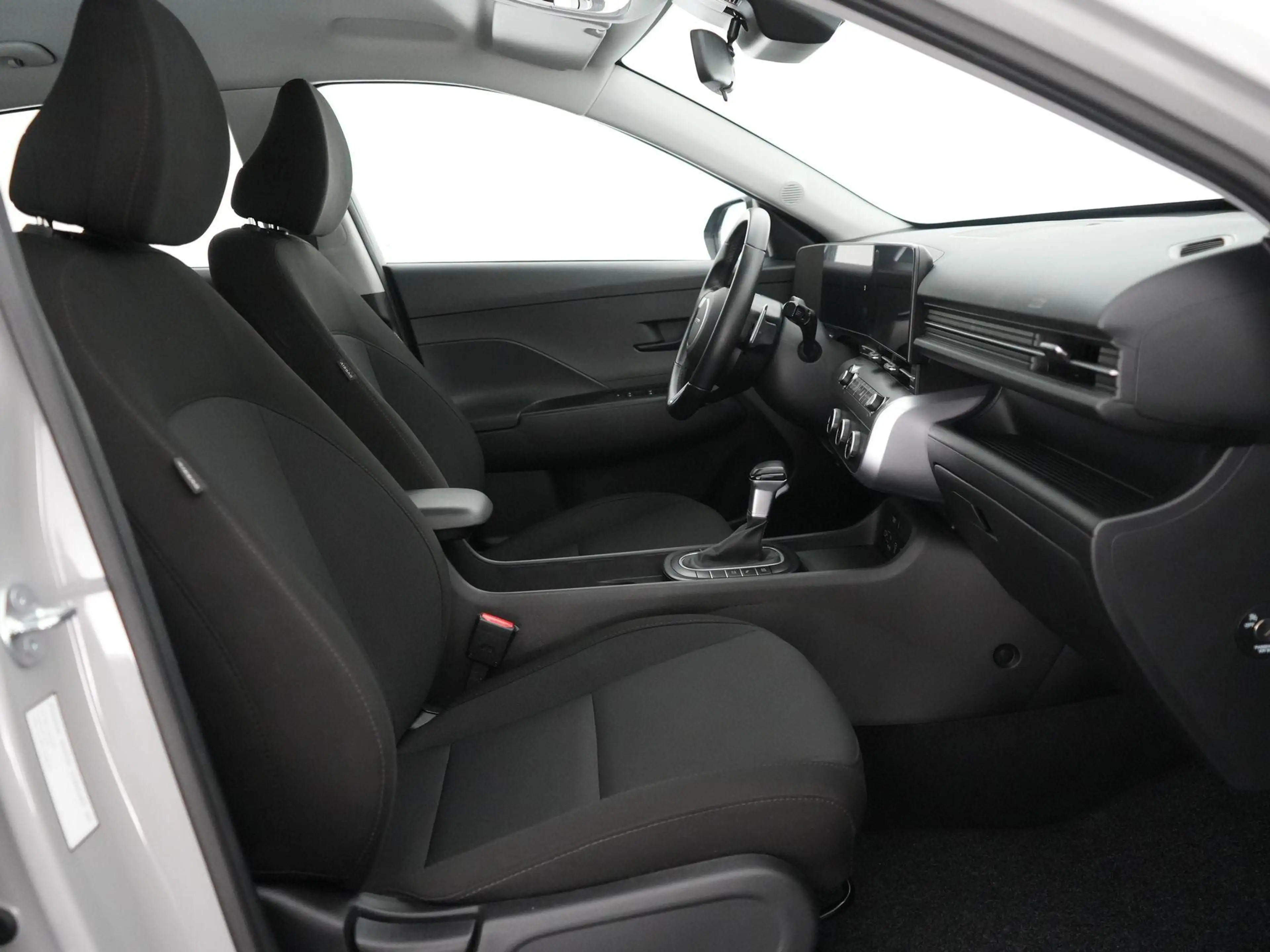 Hyundai KONA 1.6 T-GDI Techno 48V 7-DCT — photo 12