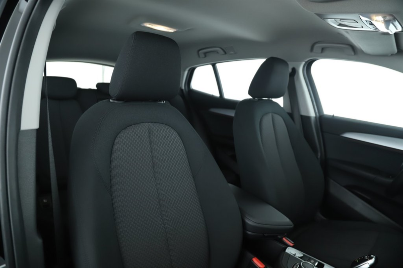 BMW X2 sDrive16d Auto. NAVI HUD LED E-KLAPPE PDC TELEFON — photo 14