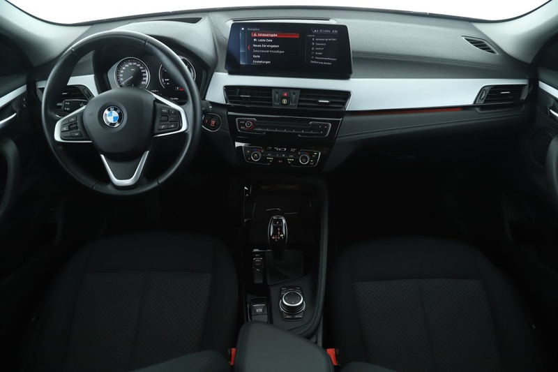 BMW X2 sDrive16d Auto. NAVI HUD LED E-KLAPPE PDC TELEFON — photo 12