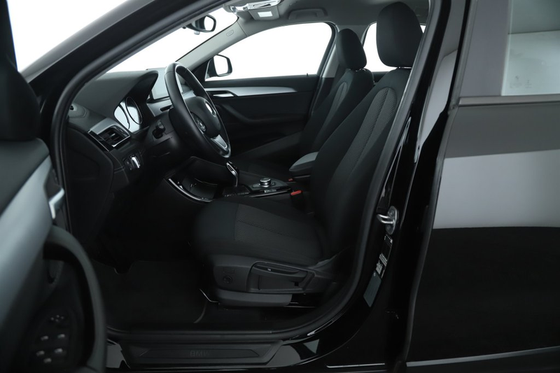 BMW X2 sDrive16d Auto. NAVI HUD LED E-KLAPPE PDC TELEFON — photo 10