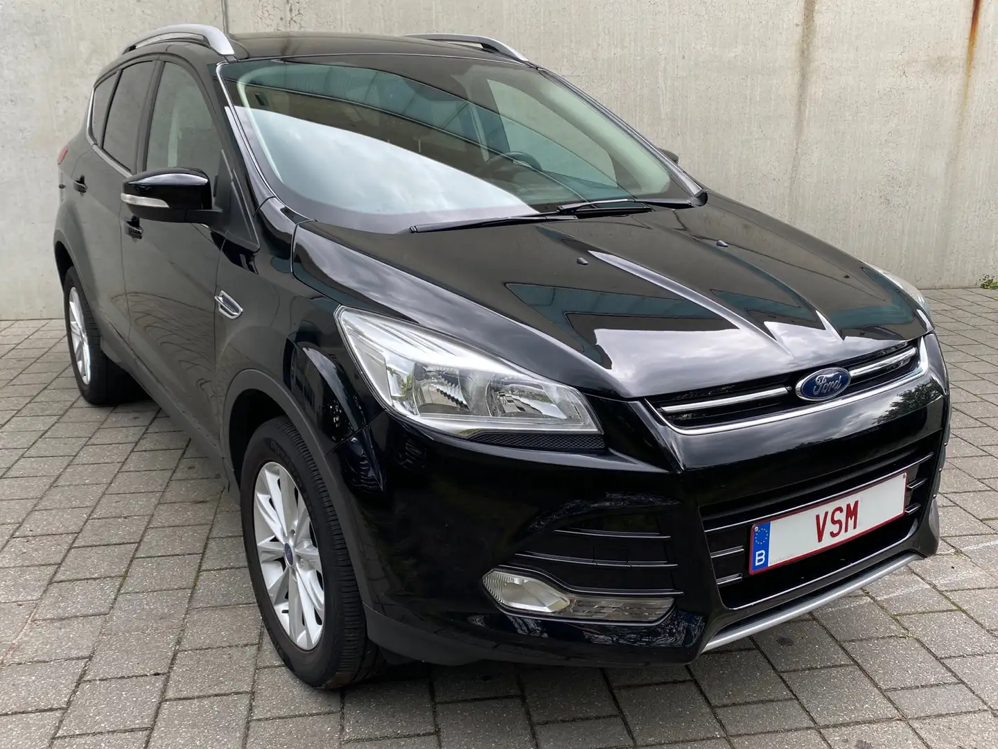 Ford Kuga 1.5 EcoBoost  Trend S/S Zwart - 1