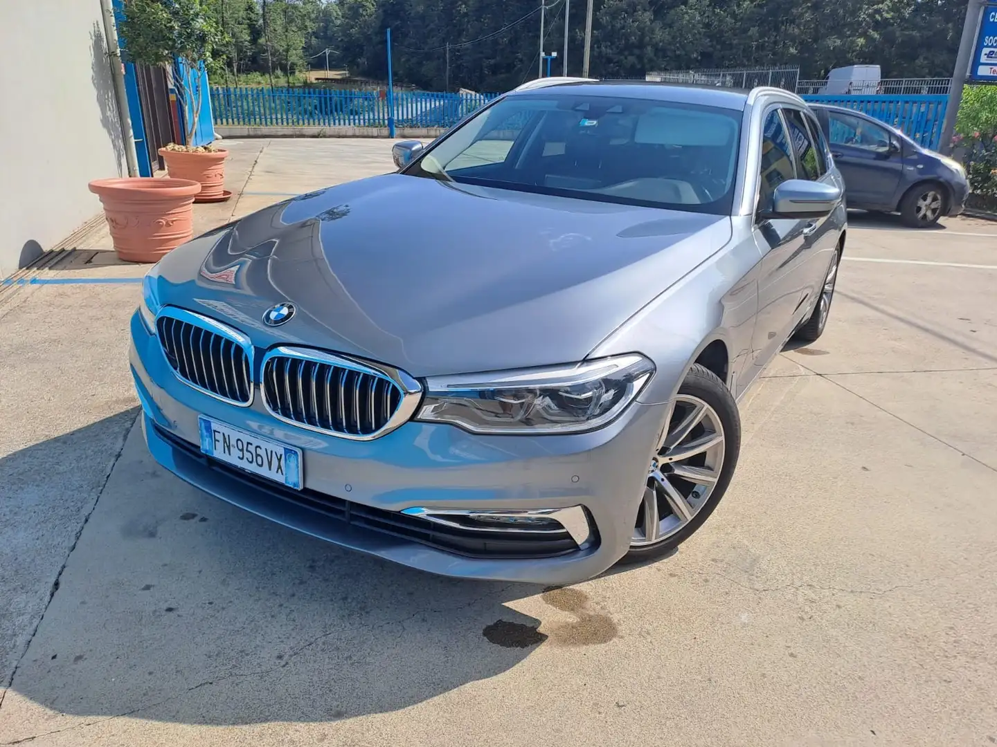 BMW 520 520d Touring xdrive Luxury auto - 1
