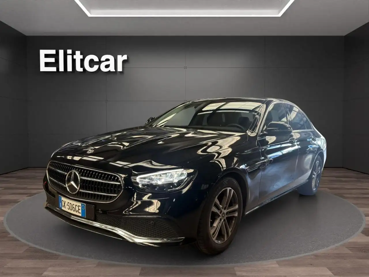 Mercedes-Benz E 200