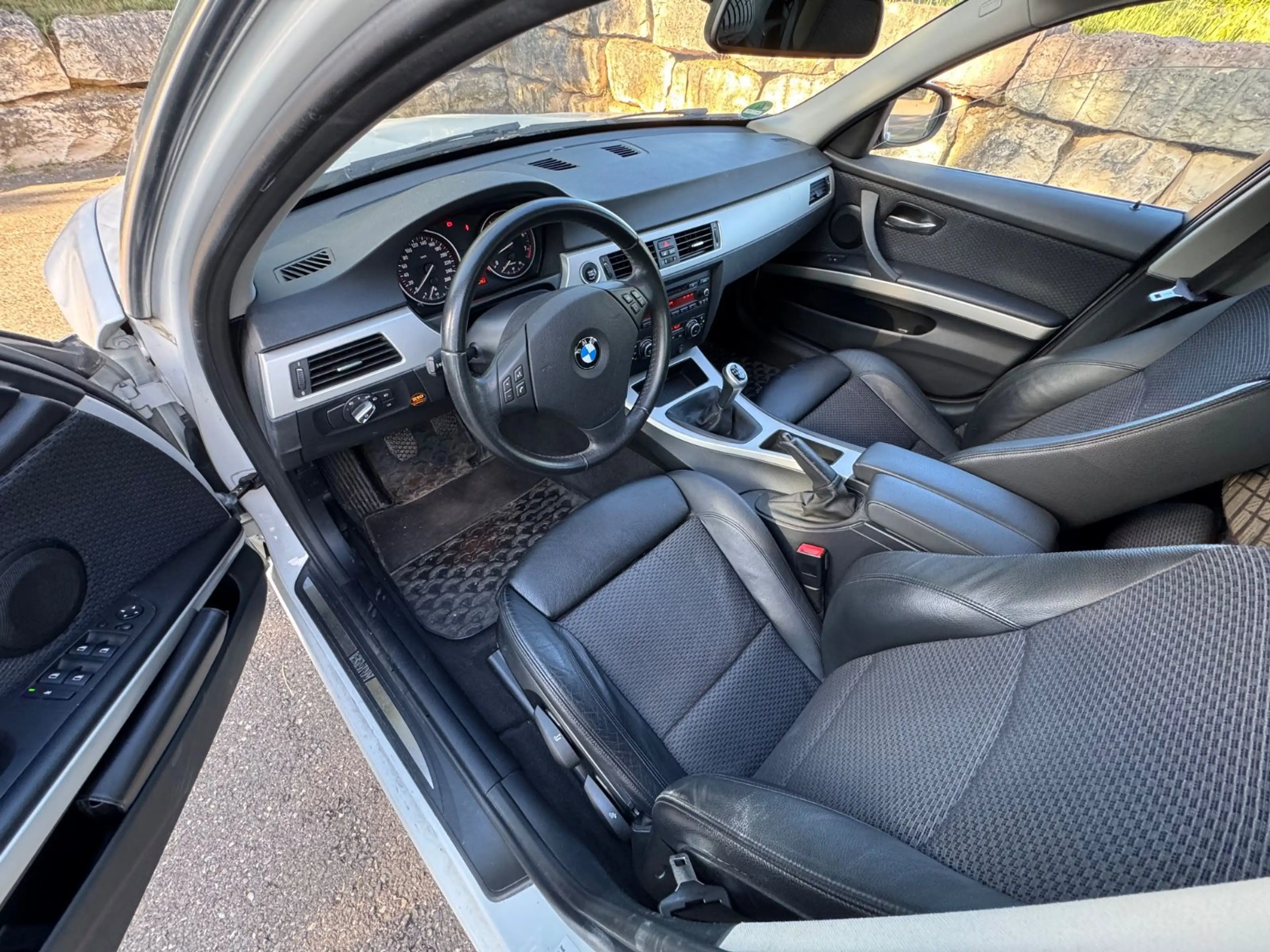 BMW 325 3 Touring 325i Edition Sport /Sportsitze/AHK — photo 7