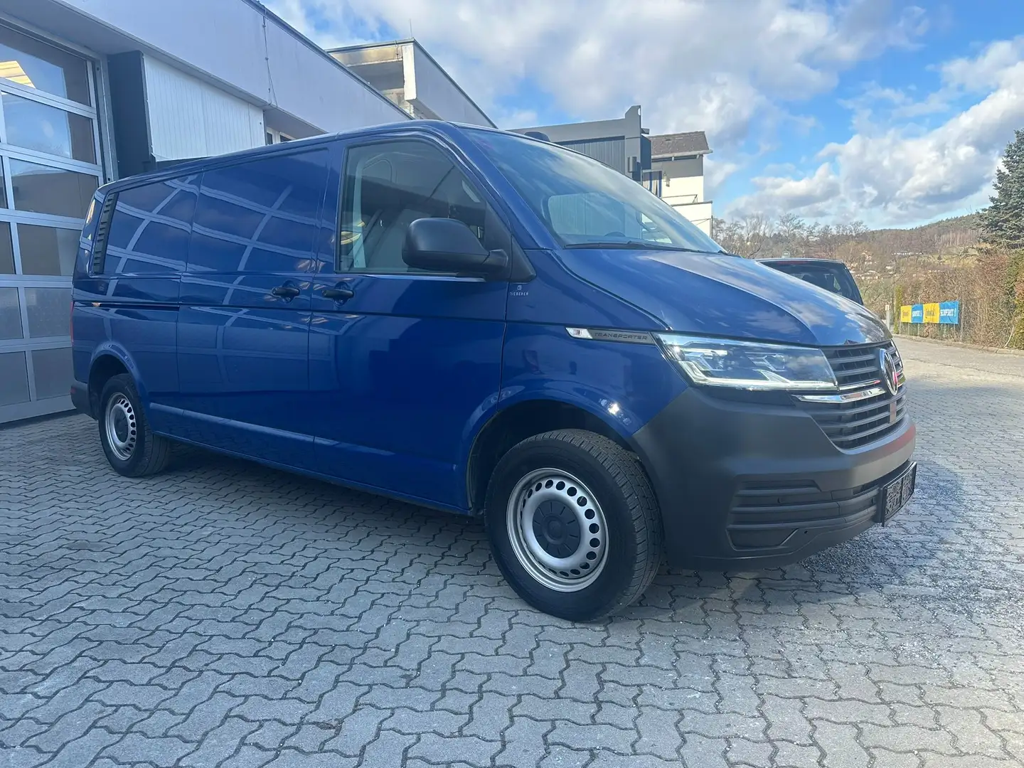 Volkswagen T6.1 Transporter Kastenwagen KR 2,0 TDI DSG Blau - 1