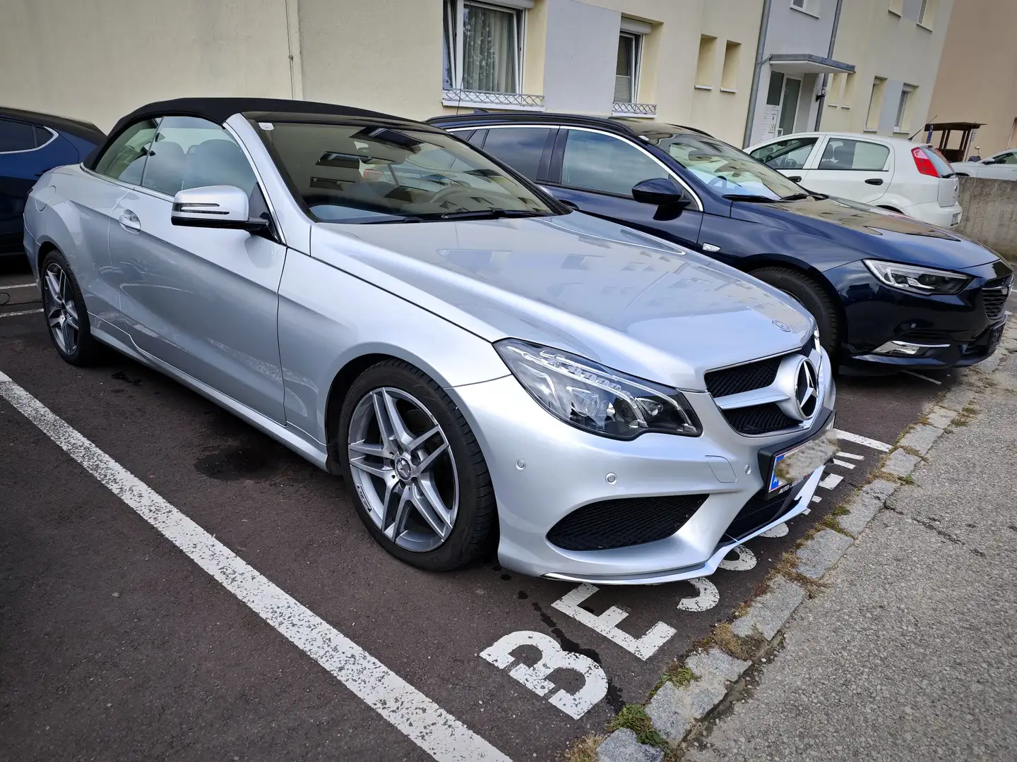 Mercedes-Benz E 350 E 350 BlueTEC Aut. Grau - 1