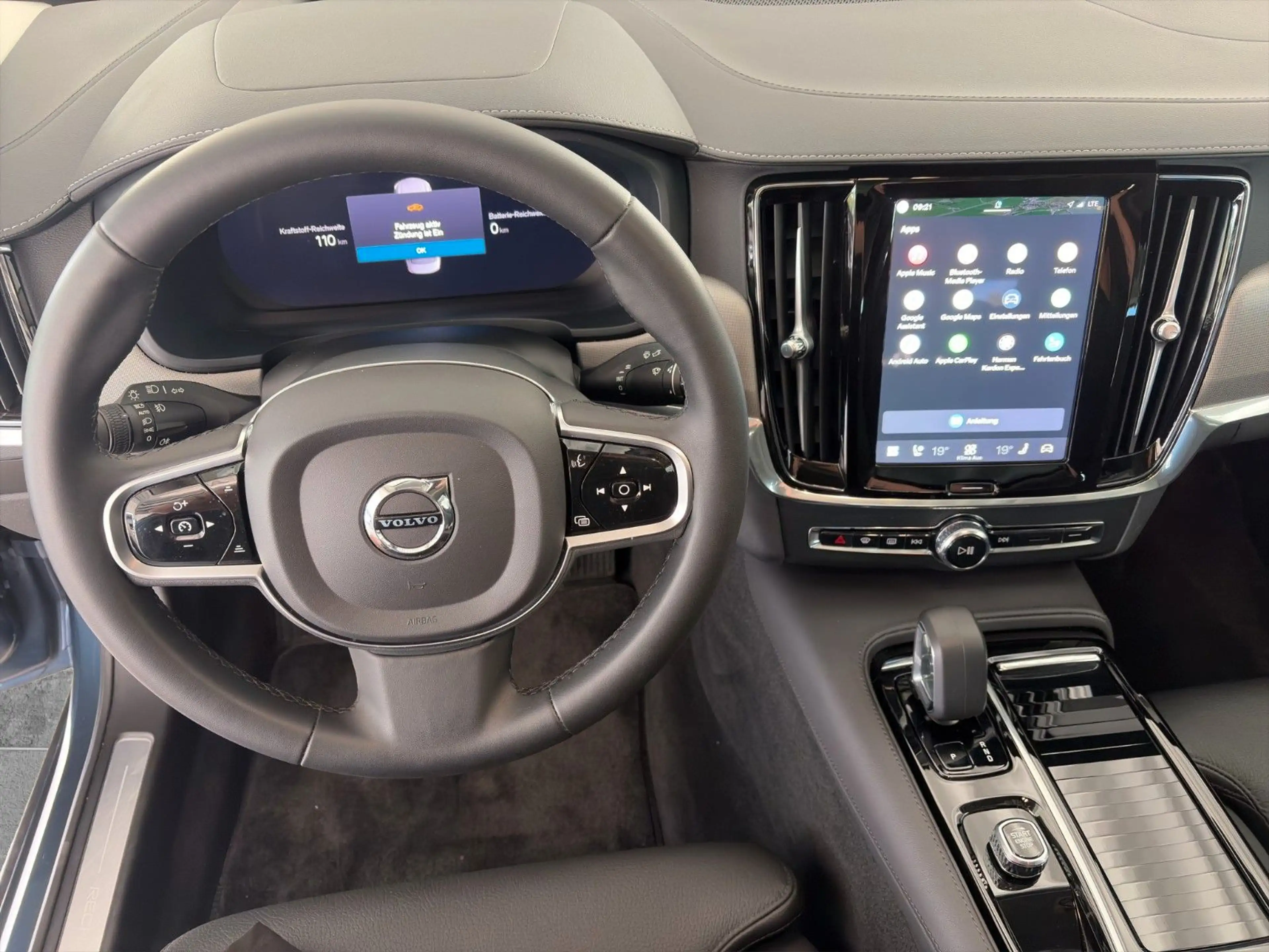Volvo S90 Lim. Ultimate Dark Recharge Plug-In Hybrid A — photo 9
