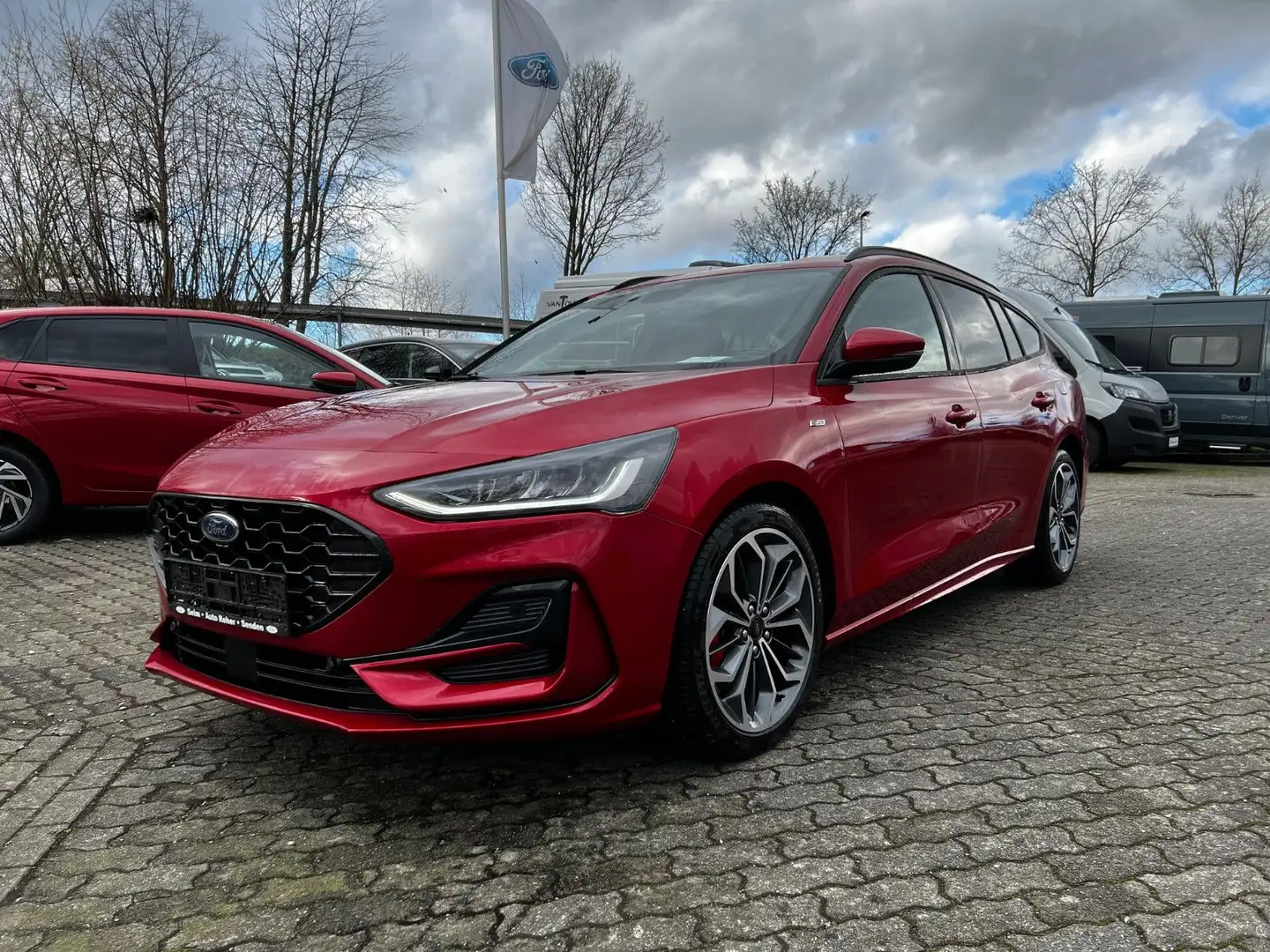 Ford Focus Turnier ST-Line X Autom. ACC/Bliss/Sync IV Rot - 1