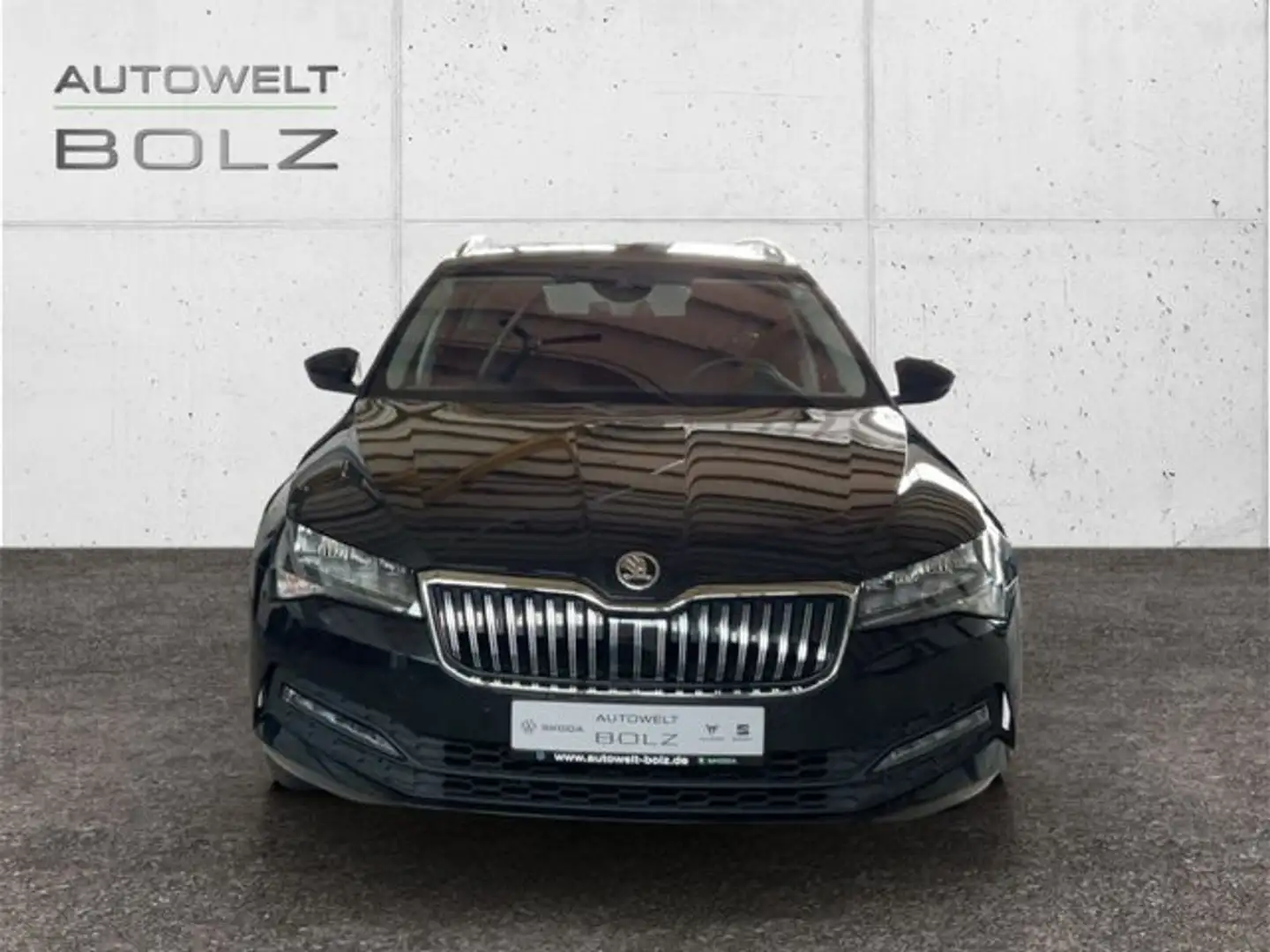 Skoda Superb Combi Ambition 2.0 TDI AHK Navi Kamera Di Schwarz - 2