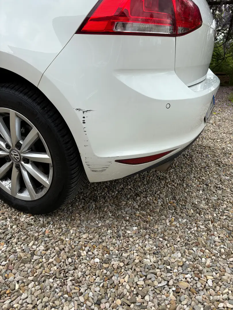 Volkswagen Golf Golf 5p 1.6 tdi Lounge 110cv Bianco - 2