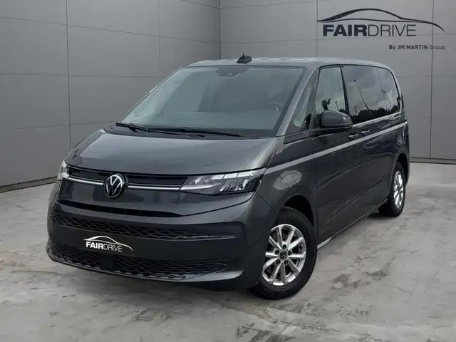 Volkswagen T7 Multivan 1.5 TSI 7SEATS/Carplay/Camera/NAVI/PDC/LED/1 YEAR