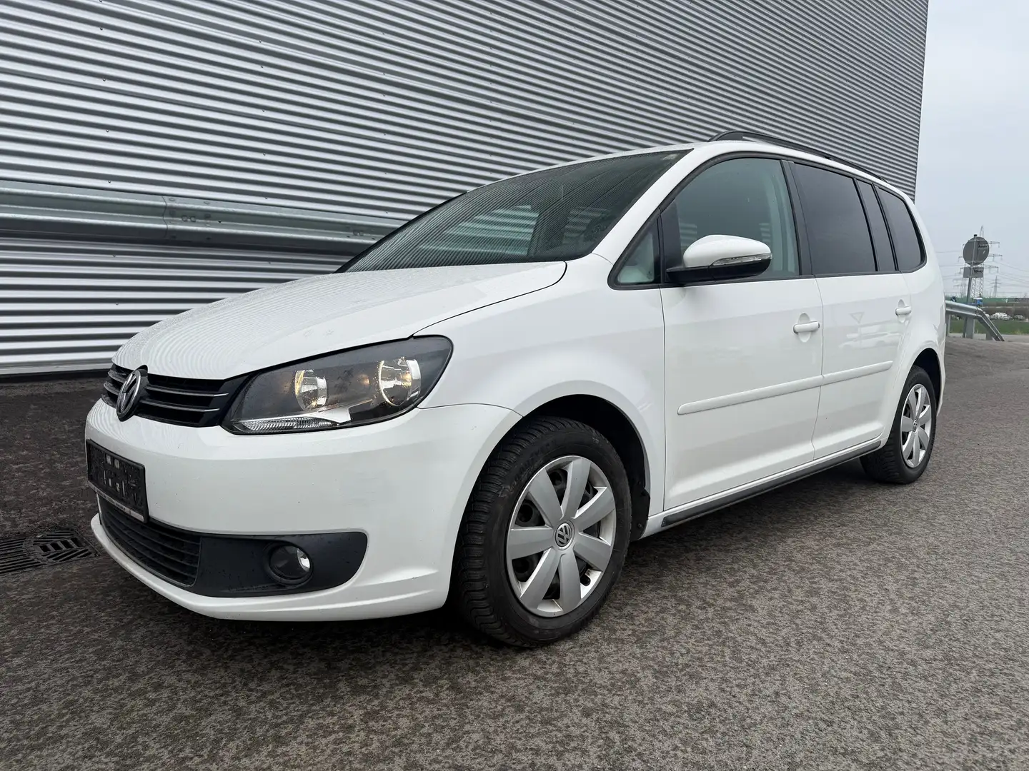 Volkswagen Touran 1,6 BMT TDI DPF ID:95 Weiß - 2